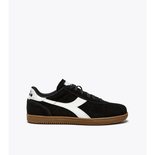 Sneakersy Diadora Tokyo. Czarne buty sportowe lifestyle Diadora, bez wzorów, sportowe, bez zapięcia. W wyprzedaży za 344.50 zł.