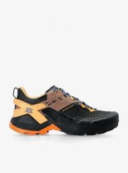 Buty GORE TEX damskie Garmont 9.81 Onyx Gtx. Brązowe buty trekkingowe Garmont, z gore-texu, bez zapięcia. Za 934.99 zł.