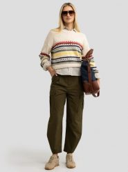Sweter damski bawełniany w kolorowe paski kremowy Mixta 000. Białe swetry BIG STAR, l, bez wzorów, z bawełny, retro, bez ramiączek. W wyprzedaży za 159.99 zł.