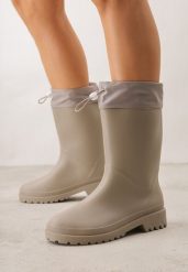 Szare Kalosze ze Ściągaczami przy Cholewce Bastotus. Szare kalosze Renee, bez wzorów, bez zapięcia. Za 79.99 zł.