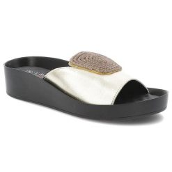 Klapki damskie S. Barski, ze skóry naturalnej z ozdobą na platformie, złote, KV51-028. Żółte klapki S.BARSKI, z aplikacjami, ze skóry, eleganckie, bez obcasa, na koturnie, bez zapięcia. Za 139.00 zł.
