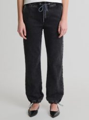 Jeansy damskie loose z regulacją dołu nogawki czarne Robbin 919. Czarne jeansy BIG STAR, na lato, l, bez wzorów, z bawełny, retro. W wyprzedaży za 249.99 zł.