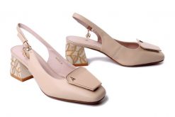 Artiker Relaks 58C0672 apricot, sandały damskie. Brązowe sandały Artiker Relaks, bez wzorów, ze skóry, bez obcasa, bez zapięcia. Za 249.90 zł.