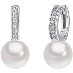 Rafaela Donata Srebrne kolczyki kreole srebro wysokiej próby Cyrkonia Perła naturalna srebrny Kolczyki koła 1 ct Damski. Szare kolczyki Rafaela Donata, z cyrkonią, srebrne. Za 229.99 zł.