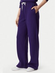 Polo Ralph Lauren Spodnie dresowe 211977959509 Fioletowy Regular Fit. Fioletowe spodnie dresowe Polo Ralph Lauren, bez wzorów, z bawełny. Za 769.99 zł.