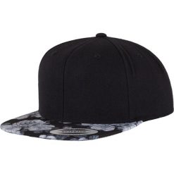 Czapka Z Daszkiem Roses Snapback Cap. Czarne czapki z daszkiem FLEXFIT, bez wzorów. Za 95.99 zł.