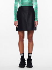 Pieces Spódnica z imitacji skóry 17140265 Czarny Regular Fit. Czarne spódnice Pieces, l, bez wzorów, ze skóry. Za 149.99 zł.