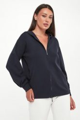 Kardigan damski z kapturem Ginnasta MM. Swetry MM, l, bez wzorów, bez ramiączek. Za 1,129.00 zł.