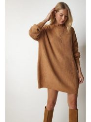 Happiness Istanbul Sweter w kolorze jasnobrązowym rozmiar: onesize. Brązowe swetry Happiness Istanbul, bez wzorów, ze splotem, bez ramiączek. Za 96.95 zł.