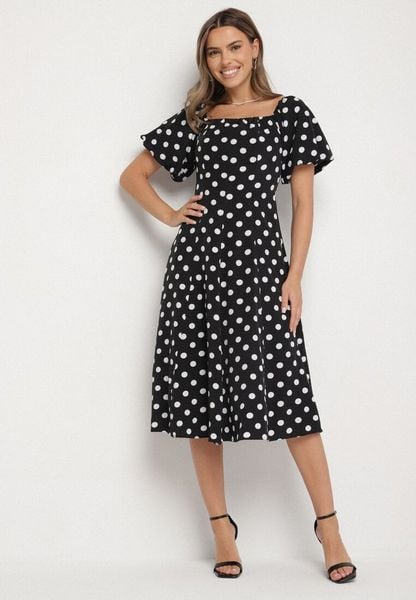 Czarna Rozkloszowana Sukienka Vices w Grochy z Dekoltem Typu Hiszpanka Zimina. Czarne sukienki Born2be, na co dzień, l, bez wzorów, z materiału, klasyczne, bez kołnierzyka, bez ramiączek, proste. Za 129.99 zł.
