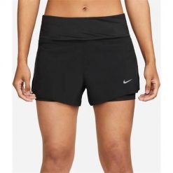 Spodnie sportowe damskie Nike Swift. Czarne spodnie dresowe Nike, bez wzorów, długie. Za 459.99 zł.