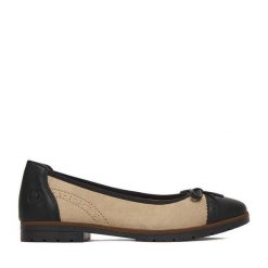 Baleriny Rieker. Brązowe baleriny Rieker, bez wzorów, bez obcasa, bez zapięcia. Za 319.99 zł.