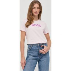 BOSS t-shirt bawełniany 50472255 kolor różowy. Czerwone t-shirty Boss, bez wzorów, z bawełny, bez kołnierzyka, bez ramiączek. W wyprzedaży za 154.99 zł.