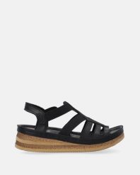 KLASYCZNE CZARNE SANDAŁY NA KOTURNIE VE-064 BLACK. Czarne sandały Venezia, bez wzorów, ze skóry, klasyczne, bez obcasa, na koturnie, bez zapięcia. Za 299.00 zł.