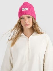 4F Czapka beanie damska - różowa M. Czerwone czapki zimowe 4f, bez wzorów, z dzianiny, klasyczne. Za 59.99 zł.