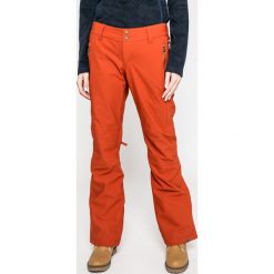 Roxy - Spodnie snowboardowe. Zielone spodnie narciarskie Roxy, bez wzorów, z poliesteru, snowboardowy. W wyprzedaży za 449.90 zł.