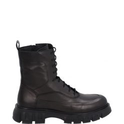 BOTKI Z OCIEPLENIEM 11902 BLACK. Czarne botki Venezia, bez wzorów, ze skóry, bez obcasa, bez zapięcia. Za 319.00 zł.