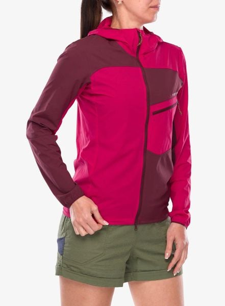 Kurtka softshell damska La Sportiva Freeway Wind Jacket. Czerwone kurtki przejściowe sportowe La Sportiva, l, bez wzorów, z softshellu, bez kaptura, trekkingowe. Za 654.49 zł.