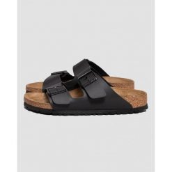 Klapki Birkenstock Arizona Nero Dorosłych. Brązowe klapki Birkenstock, bez wzorów, z materiału, eleganckie, bez obcasa, bez zapięcia. Za 626.00 zł.