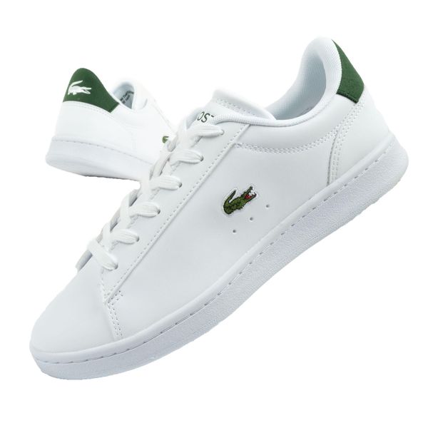 Buty damskie sportowe Lacoste Carnaby trampki. Białe buty sportowe lifestyle Lacoste, bez wzorów, ze skóry, bez zapięcia, trekkingowe. Za 299.00 zł.