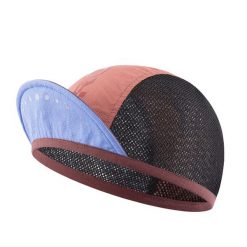 Czapka kolarska Rockbros rowerowa z daszkiem pod kask. Czerwone czapki z daszkiem ROCKBROS, bez wzorów. Za 39.99 zł.