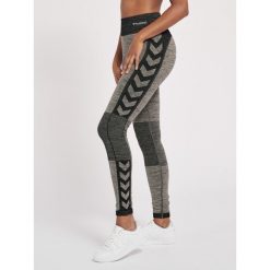 Damskie legginsy mid-rise Hummel Clea. Czarne legginsy Hummel, bez wzorów, z dzianiny, sportowe. Za 200.50 zł.