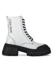 Nine West Botki WFA3033-5 Biały. Białe botki Nine West, bez wzorów, bez obcasa, na płaskiej podeszwie, bez zapięcia. Za 195.99 zł.