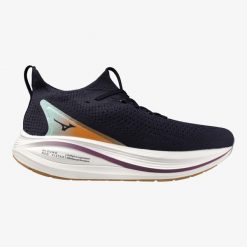 Buty do biegania Mizuno Neo Vista 2. Białe buty do biegania Mizuno, bez wzorów, z materiału, bez zapięcia, do biegania, mizuno wave. Za 651.35 zł.