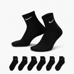 Skarpetki sportowe dla dorosłych Everyday Cushioned Dri-FIT 6-Pack Socks. Czarne skarpetki Nike, bez wzorów, z bawełny. Za 89.99 zł.