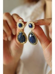 Pierres delicates Pozłacane kolczyki-wkrętki z lapis lazuli rozmiar: onesize. Niebieskie kolczyki Pierres delicates, z lazurytem, pozłacane. Za 105.14 zł.