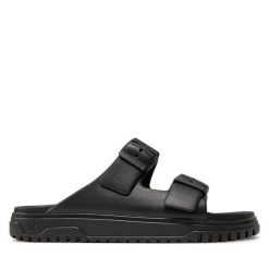 Klapki Armani Exchange. Czarne klapki Armani Exchange, bez wzorów, bez obcasa, bez zapięcia. Za 329.99 zł.