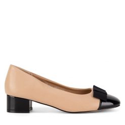 Czółenka Lasocki. Brązowe czółenka Lasocki, bez wzorów, bez obcasa, bez zapięcia. Za 179.99 zł.