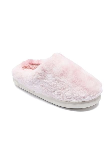 Confly Kapcie w kolorze jasnoróżowym rozmiar: 40/41. Różowe kapcie Confly, bez wzorów. Za 78.66 zł.