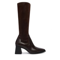 Kozaki Vagabond Shoemakers. Brązowe kozaki Vagabond Shoemakers, bez wzorów, bez obcasa, na słupku, bez zapięcia. Za 824.99 zł.