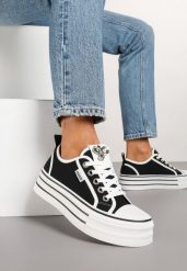 Czarne Trampki na Platformie z Biżuteryjną Aplikacją Flortewis. Czarne trampki Renee, z aplikacjami, z jeansu, eleganckie, bez zapięcia. W wyprzedaży za 63.99 zł.