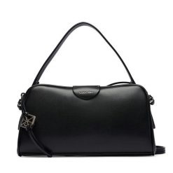 Torebka Calvin Klein. Czarne torebki klasyczne Calvin Klein, bez wzorów, klasyczne, bez dodatków. Za 489.99 zł.