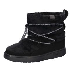 Buty Puma Snowbae Suede. Czarne buty do biegania Puma, na zimę, bez wzorów, z materiału, bez zapięcia, do biegania. Za 280.99 zł.