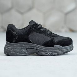 SHELOVET czarne Sznurowane Obuwie Sportowe. Czarne buty treningowe SHELOVET, bez wzorów, z tkaniny, bez zapięcia, trekkingowe. Za 79.00 zł.
