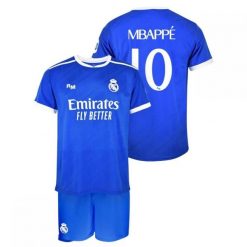 Komplet piłkarski junior koszulka i spodenki Real Madryt Kylian Mbappé. Niebieskie szorty sportowe Real Madrid, bez wzorów, z materiału, do piłki nożnej. Za 240.54 zł.