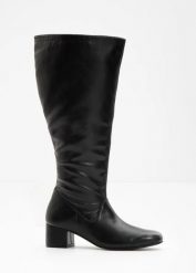 Kozaki z szeroką cholewką. Czarne kozaki bonprix, bez wzorów, bez obcasa, na obcasie, bez zapięcia. Za 189.99 zł.