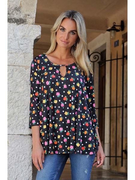 Bleu d'Azur Bluzka "York" w kolorze czarnym rozmiar: 34-38. Czarne bluzki Bleu d'Azur, w ażurowe wzory, bez kołnierzyka, bez ramiączek. Za 111.45 zł.