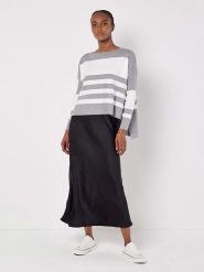 Apricot Sweter w kolorze szaro-białym rozmiar: XS. Szare swetry Apricot, xs, bez wzorów, bez ramiączek. Za 83.62 zł.