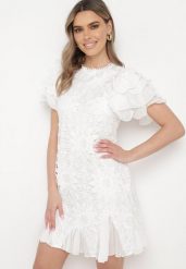 Biała Sukienka Mini z Koronkowymi Wstawkami i Falbankami Soffiana. Białe sukienki Born2be, na imprezę, l, bez wzorów, z koronki, eleganckie, bez kołnierzyka, bez ramiączek, mini. W wyprzedaży za 144.49 zł.