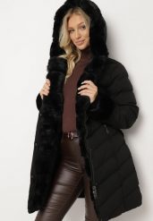 Czarna Pikowana Kurtka Zimowa z Paskiem i Futerkowymi Obszyciami z Możliwością Odpięcia Hedirra. Czarne kurtki Born2be, na zimę, xl, bez wzorów, z futra, eleganckie, bez kaptura. W wyprzedaży za 125.99 zł.