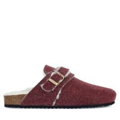 Kapcie Geox. Czerwone kapcie Geox, bez wzorów. Za 379.99 zł.