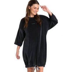 Welurowa sukienka tunika ze ściągaczem na dole. Sukienki LaLupa, na co dzień, m, bez wzorów, z dzianiny, bez kołnierzyka, bez ramiączek, mini, oversize. Za 239.00 zł.