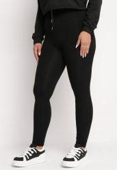 Czarne Legginsy ze Zwężanymi Nogawkami Okannera. Czarne legginsy Born2be, bez wzorów, z jeansu. W wyprzedaży za 33.99 zł.