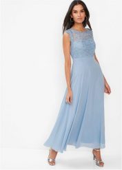 Długa sukienka z koronką. Czerwone sukienki bonprix, z aplikacjami, z koronki, eleganckie, bez kołnierzyka, bez ramiączek, maxi. Za 369.99 zł.