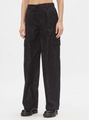 Calvin Klein Jeans Spodnie materiałowe Loose Logo Aop Cargo Pant J20J222596 Czarny Regular Fit. Czarne spodnie materiałowe Calvin Klein Jeans, bez wzorów, z jeansu. Za 379.99 zł.