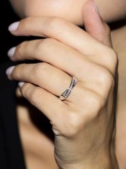 DIAMANTA Złoty pierścionek z diamentami rozmiar: 56. Szare pierścionki DIAMANTA, z diamentem, złote. Za 1,326.99 zł.